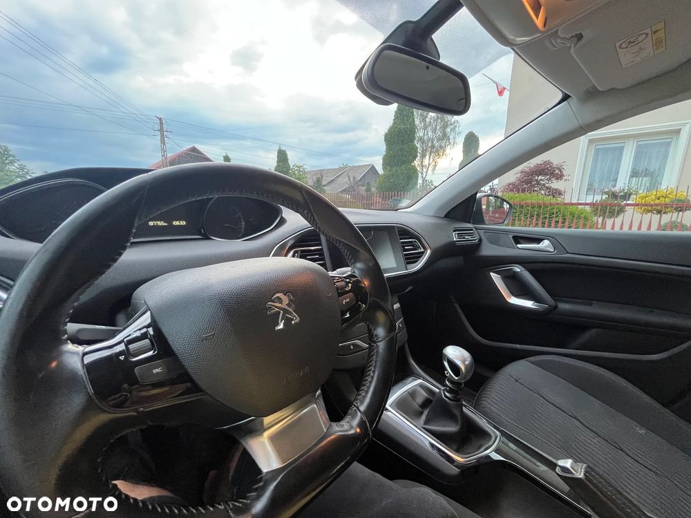 Peugeot 308 1.2 PureTech GPF Active Pack S&S - 17