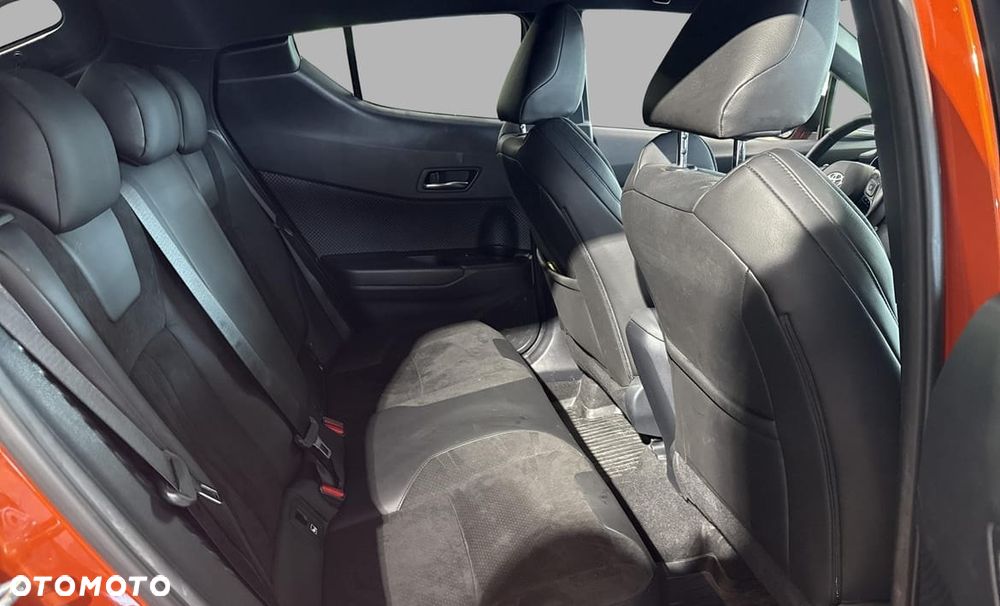 Toyota C-HR Lounge - 25
