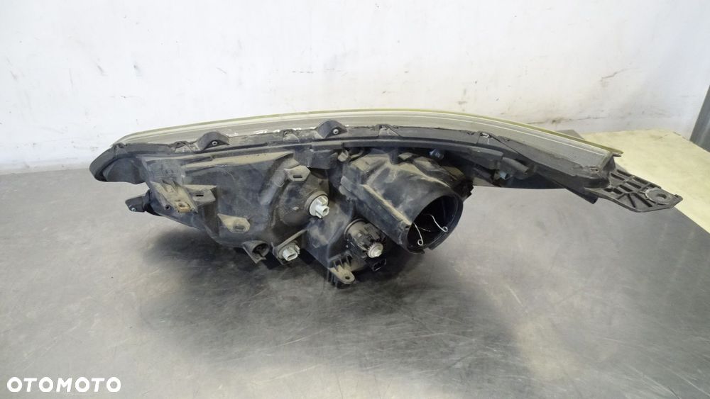 LAMPA PRAWA PRZEDNIA XENON HONDA CR-V IV - 7