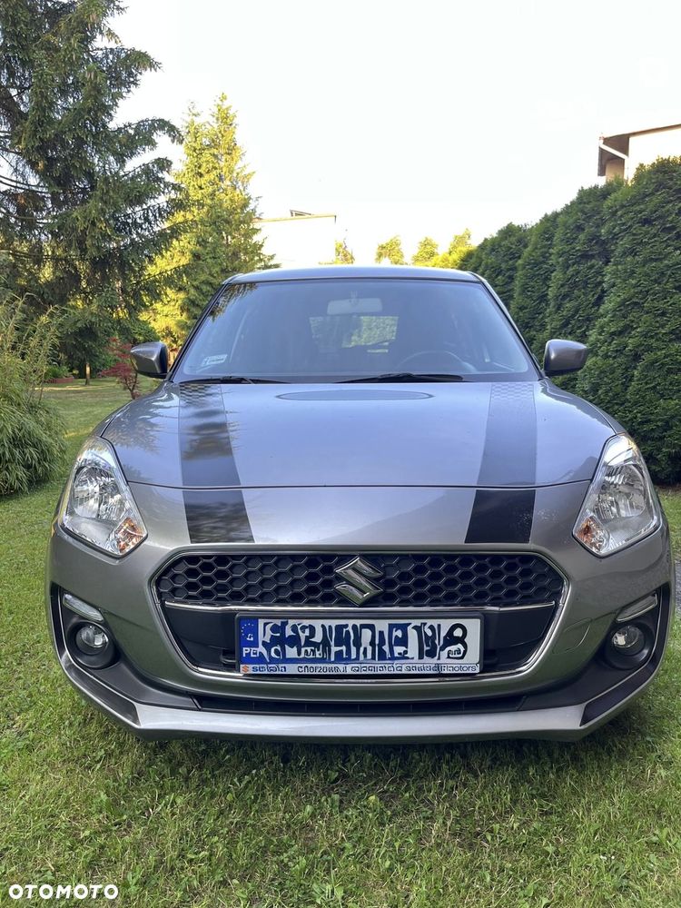 Suzuki Swift 1.2 Premium Plus - 4