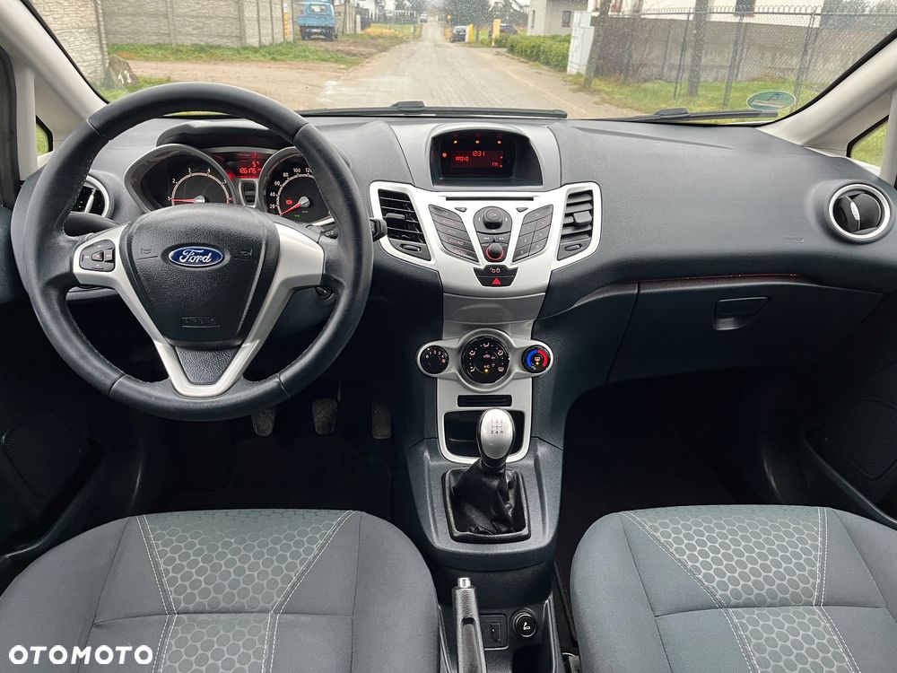 Ford Fiesta 1.25 Titanium - 8