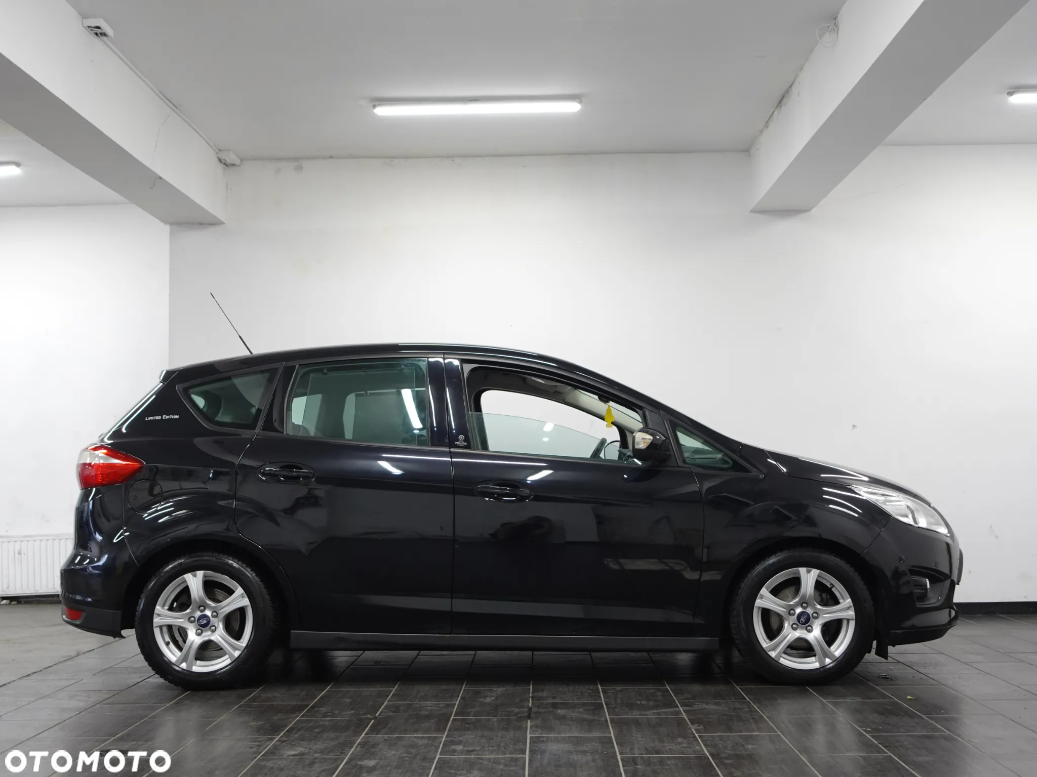 Ford C-MAX - 11