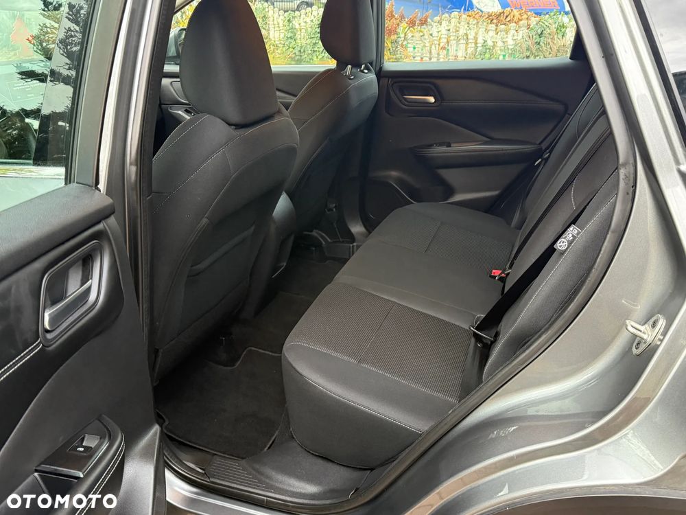 Nissan Qashqai 1.3 DIG-T DCT N-CONNECTA - 6