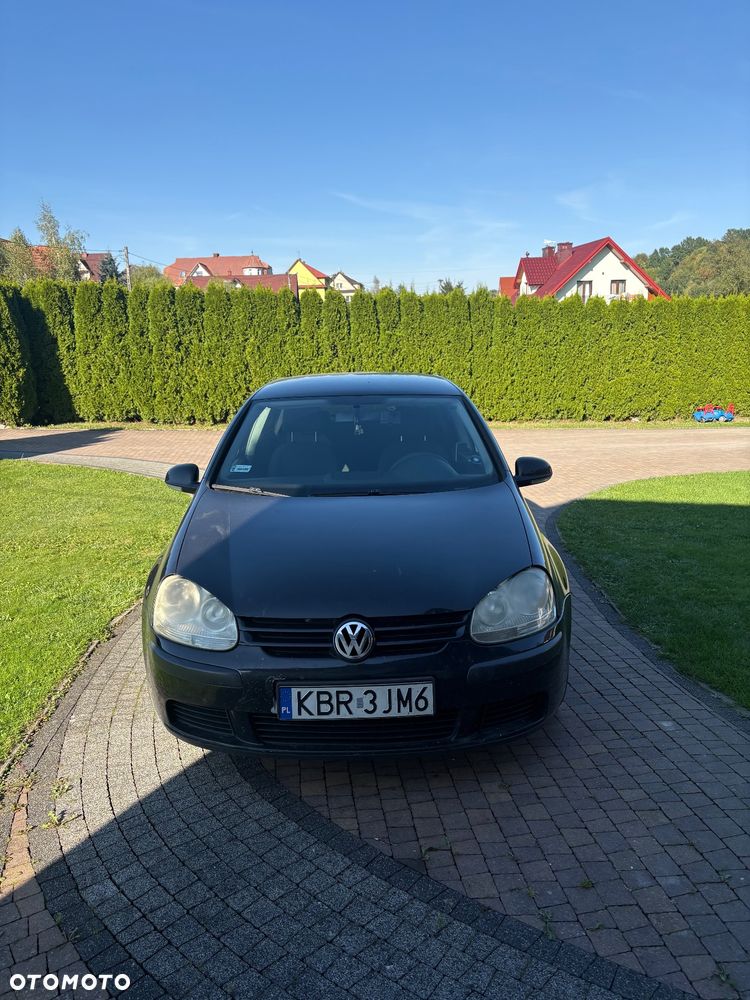 Volkswagen Golf - 1