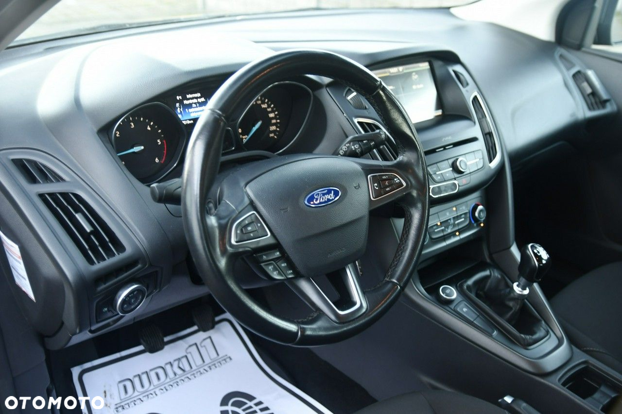 Ford Focus - 17