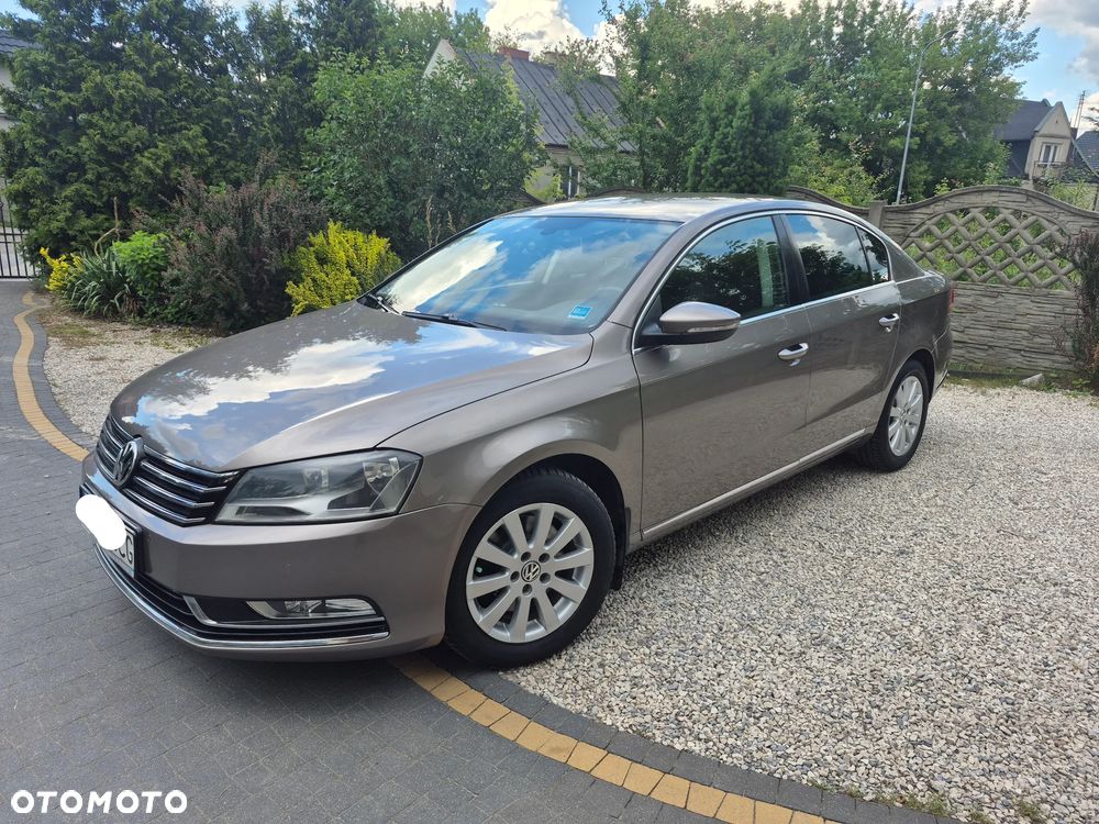 Volkswagen Passat 2.0 TDI DPF Comfortline - 4