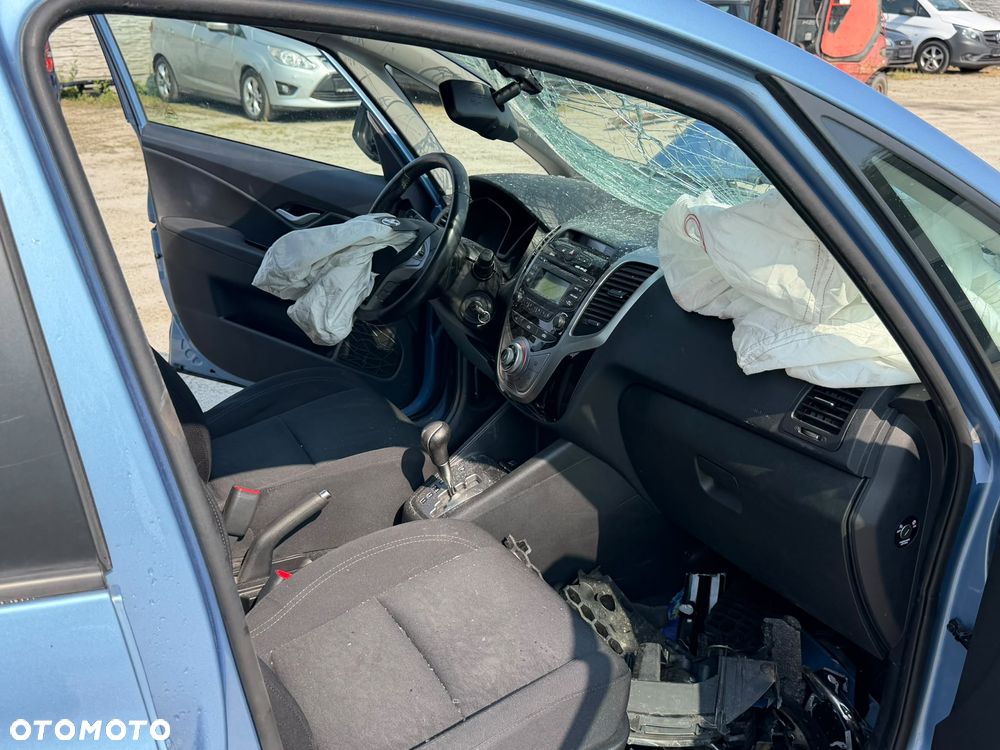Hyundai i20 - 11