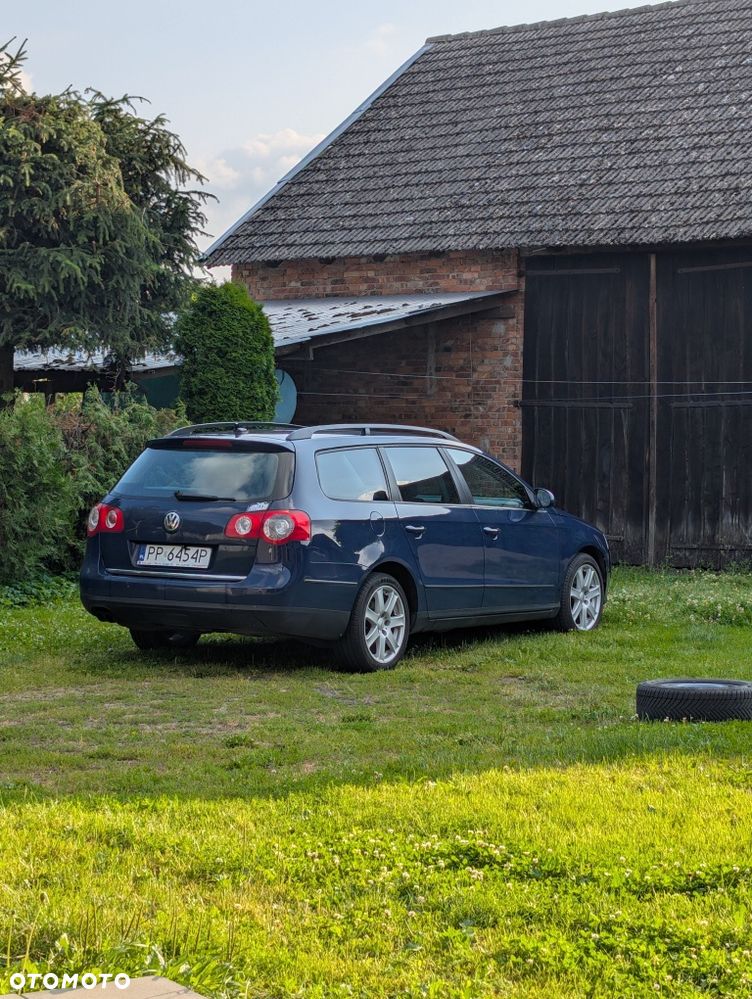 Volkswagen Passat - 8