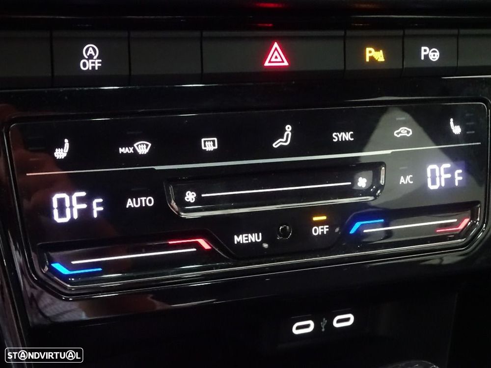 VW T-Roc 1.5 TSI R-Line DSG - 30