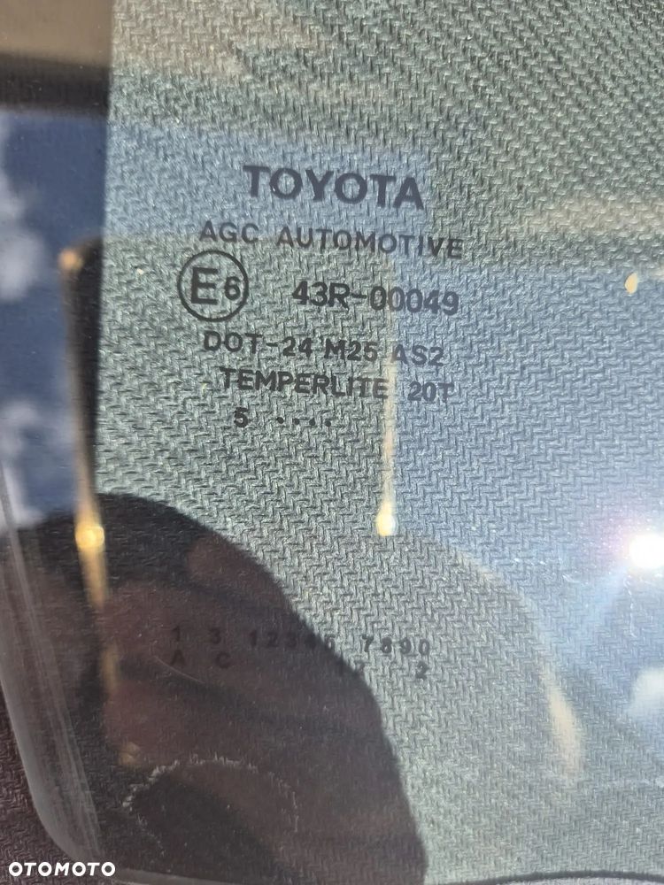 TOYOTA AURIS 2013 2020 Prawa przednia szyba prawy przód drzwi 2015 r HB KOMBI 43R00049 - 5