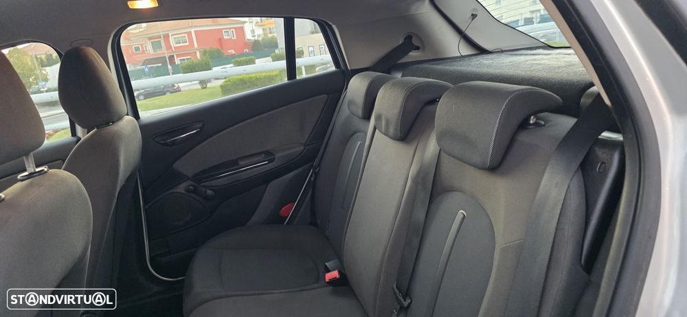 Fiat Bravo 1.6 M-Jet Dynamic Eco - 11