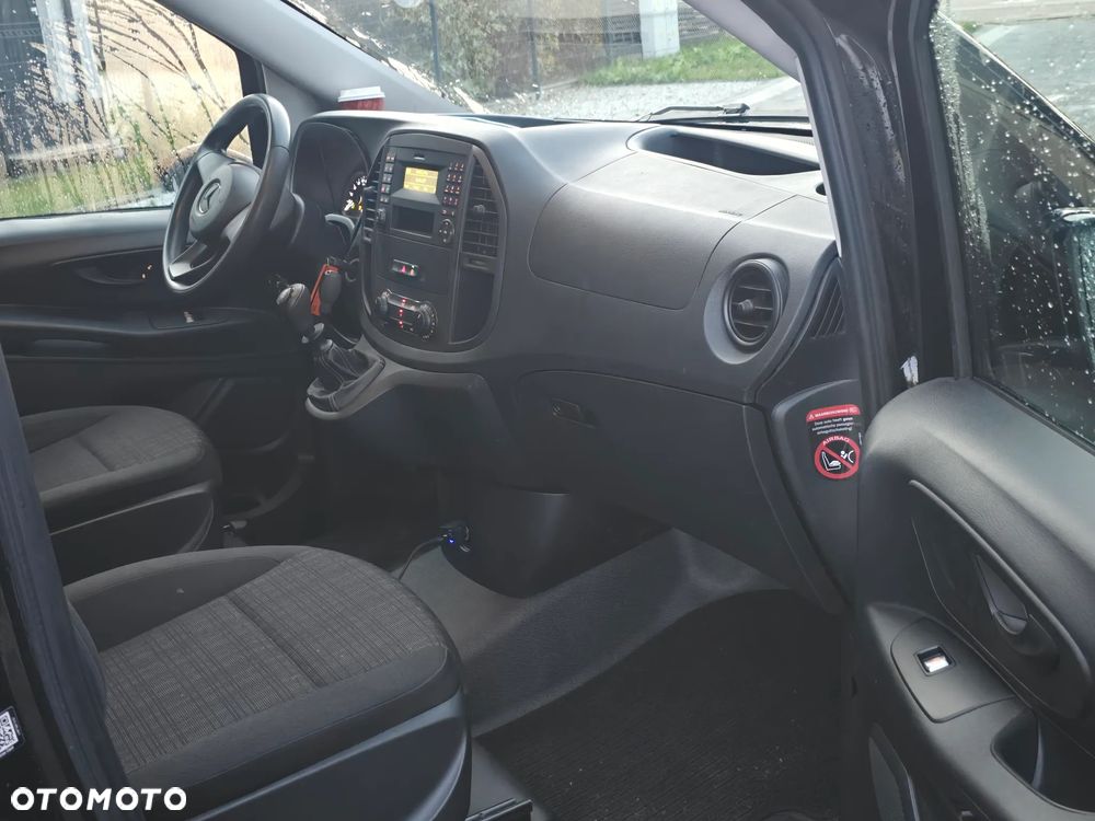 Mercedes-Benz Vito 110 - 21
