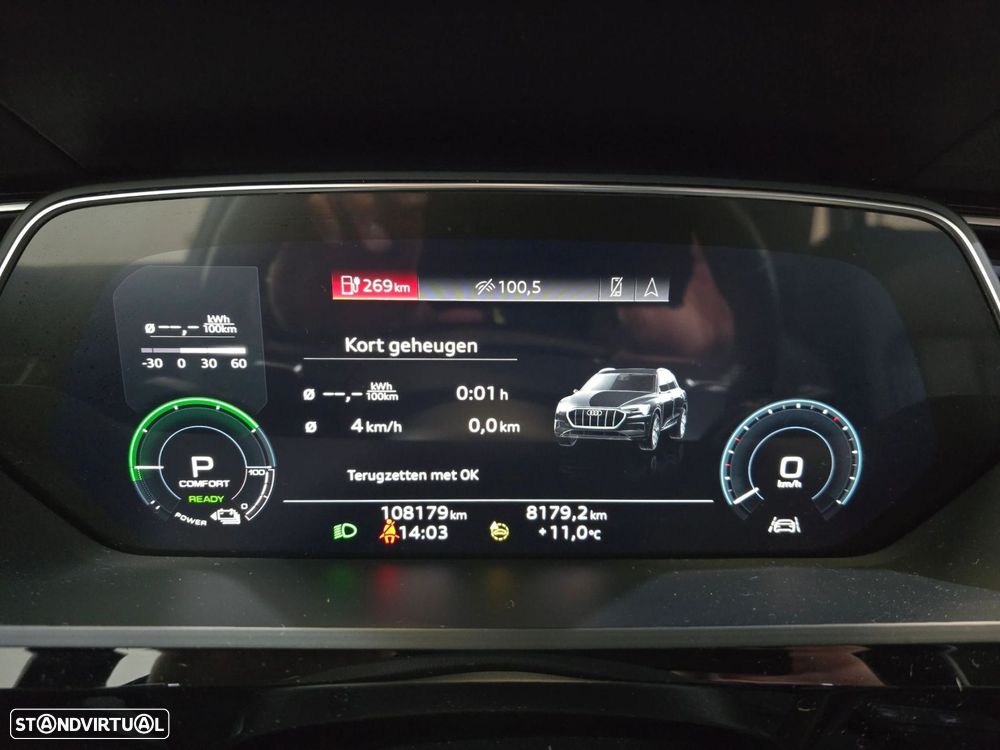 Audi e-tron - 10
