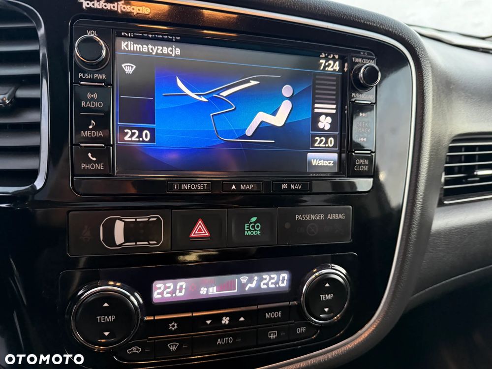 Mitsubishi Outlander 2.2 DI-D 4WD Intense - 18