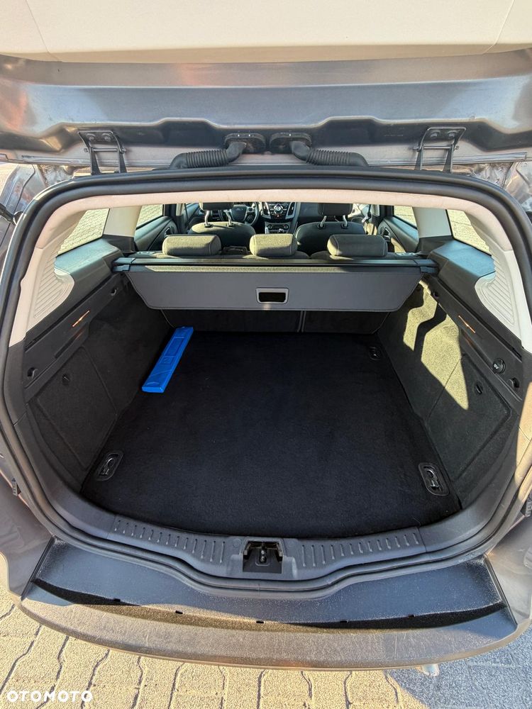 Ford Focus 1.6 EcoBoost Trend - 12