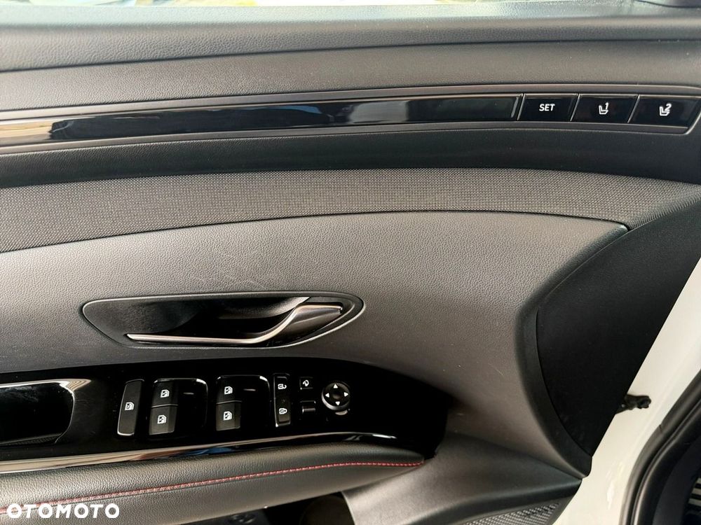 Hyundai Tucson - 16