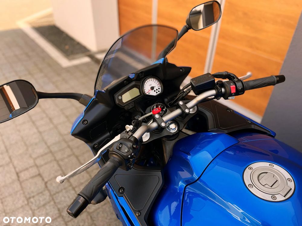 Yamaha FZ8 - 8