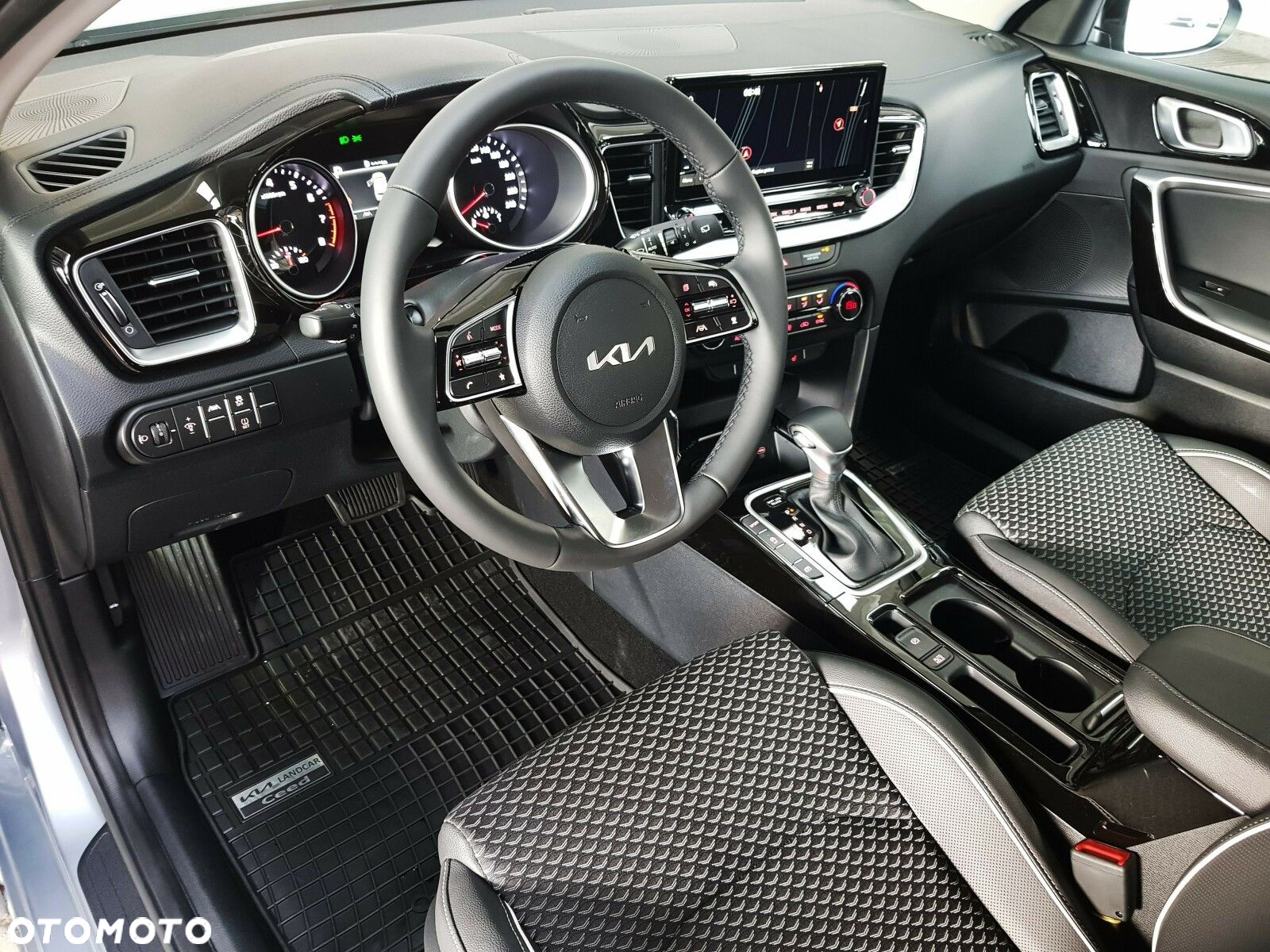 Kia Ceed 1.5 T-GDI Tribute DCT - 13
