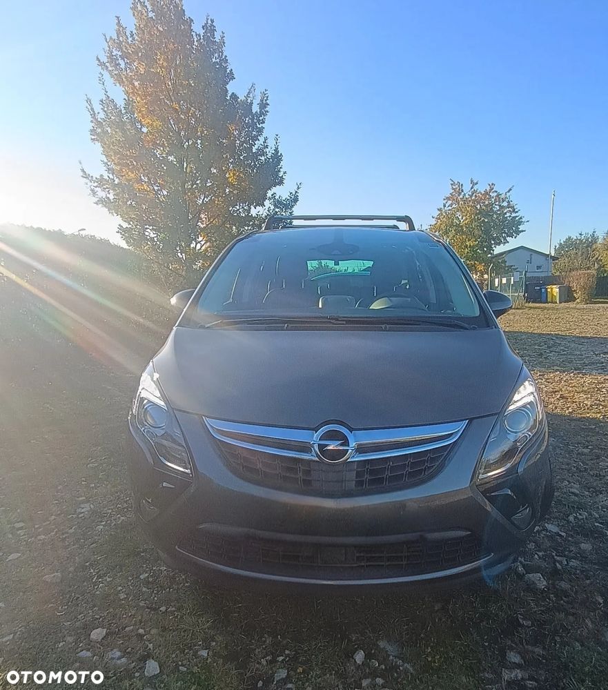 Opel Zafira 2012 photo 3