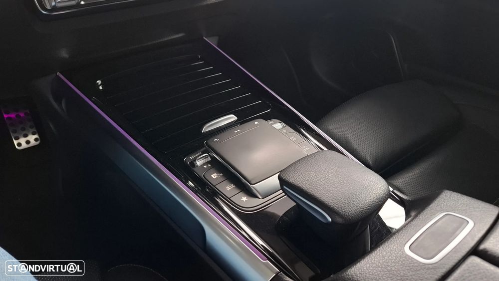 Mercedes-Benz GLB 200 d AMG Line - 53