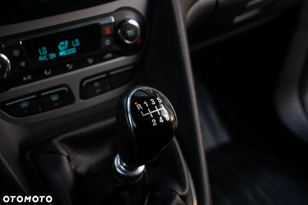 Ford Transit Connect - 27