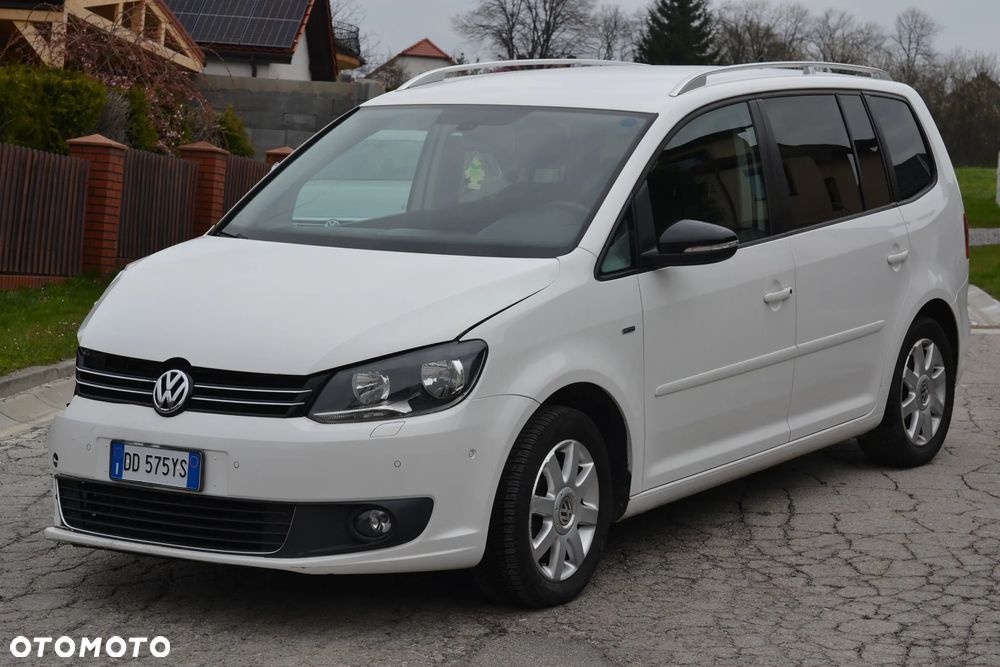 Volkswagen Touran - 10