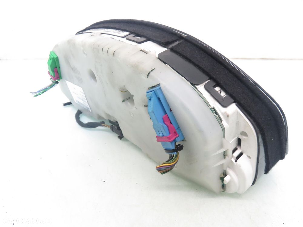 LICZNIK AUDI A4 B5 1.9 TDI 8D0919861B 8L0919272A - 8