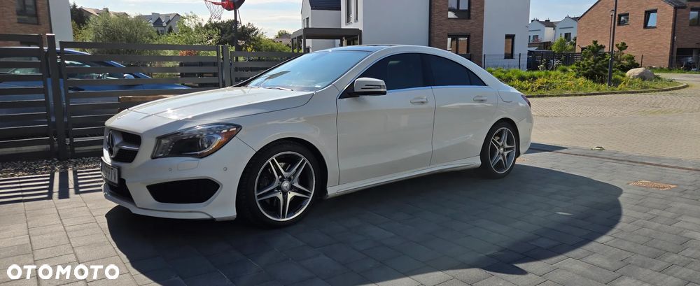 Mercedes-Benz CLA 250 4Matic 7G-DCT AMG Line - 2