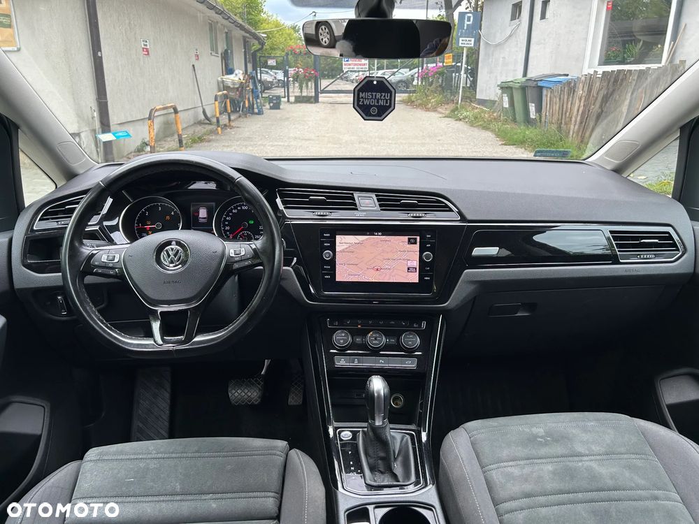 Volkswagen Touran 2.0 TDI BMT Highline DSG - 11