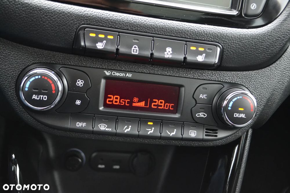 Kia Ceed 1.6 GDI L DCT - 29