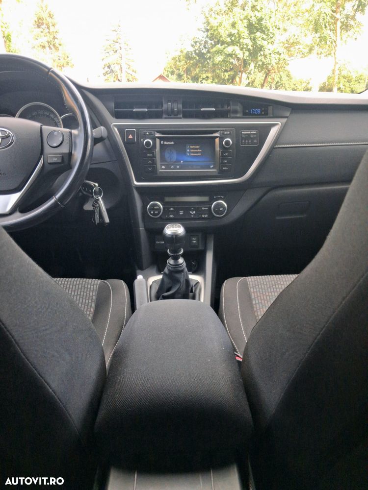 Toyota Auris - 9