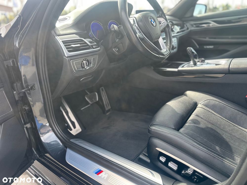 BMW Seria 7 740Li - 18