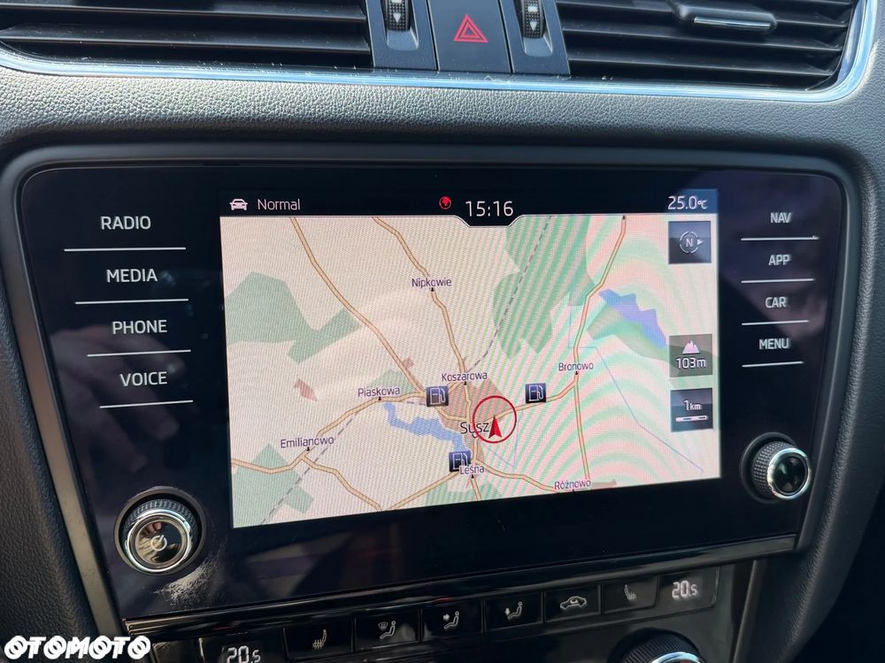 Skoda Octavia 2.0 TDI DSG RS - 27