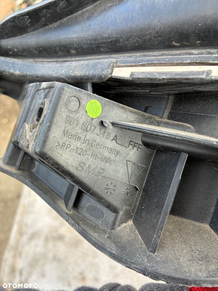 Mocowanie ślizg lampy Prawy Porsche Taycan - 5