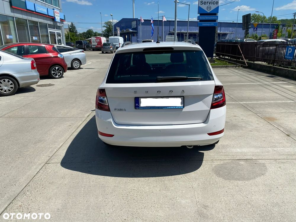 Skoda Fabia 1.0 TSI Ambition Plus - 6
