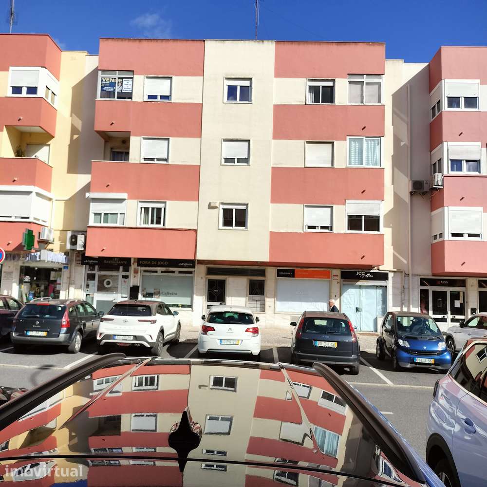 T3 - Arrendo/Vendo (415 000€) 3º andar sem elevador-Borel/Amadora - Grande imagem: 3/9