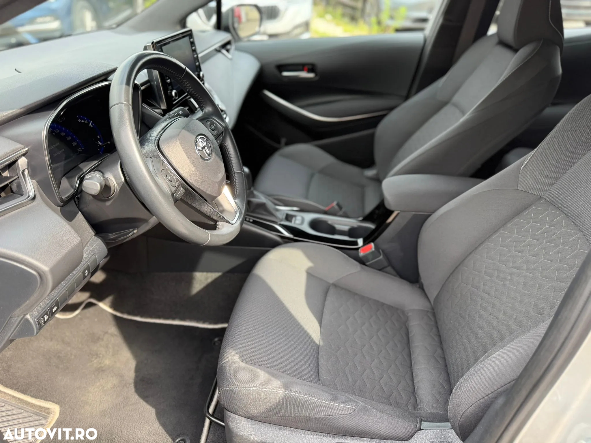 Toyota Corolla - 18