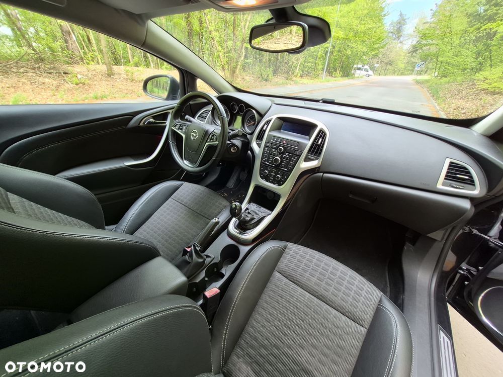 Opel Astra 1.4 Turbo - 10