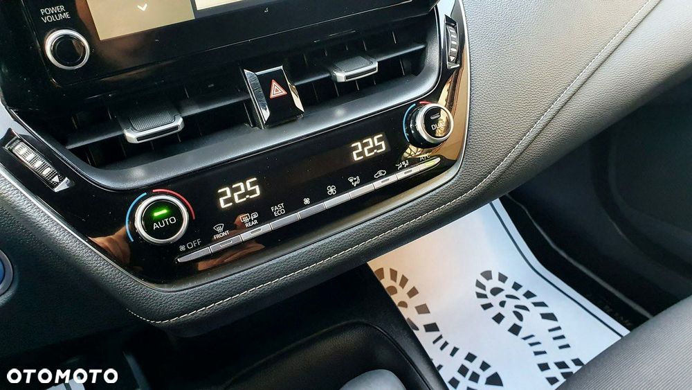 Toyota Corolla 1.8 Hybrid Comfort - 31