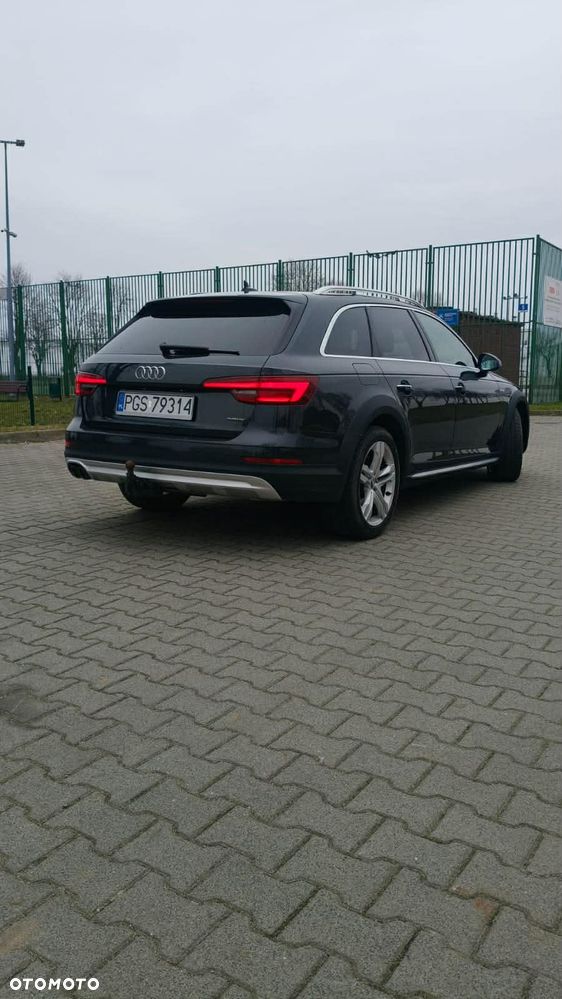 Audi A4 Allroad - 35