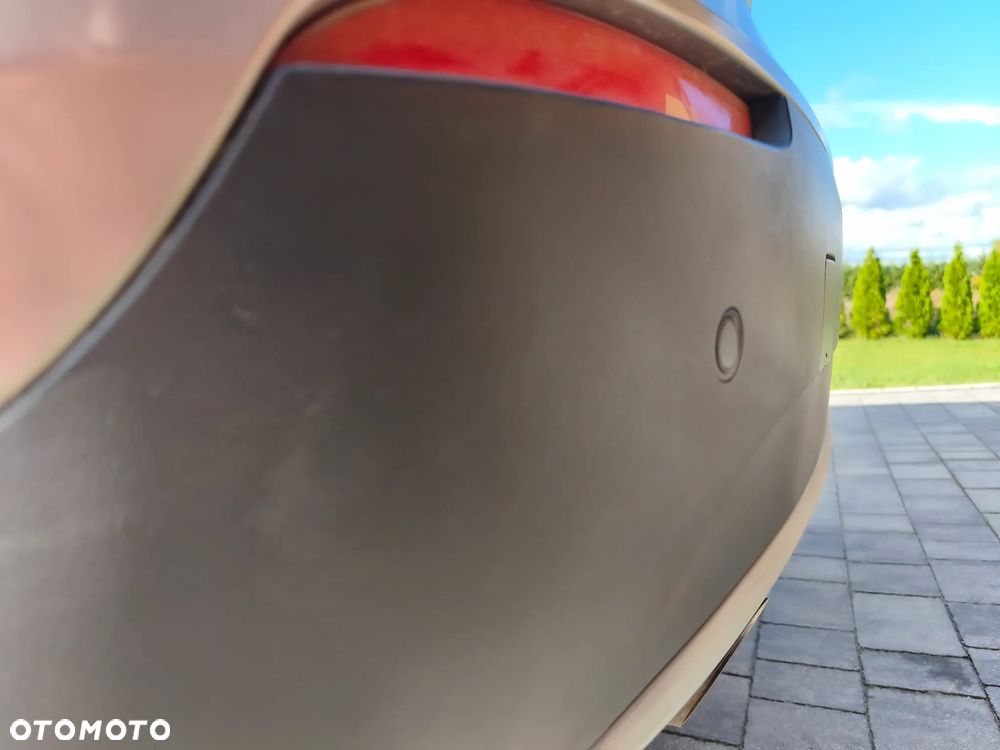 BMW X1 xDrive18d - 11
