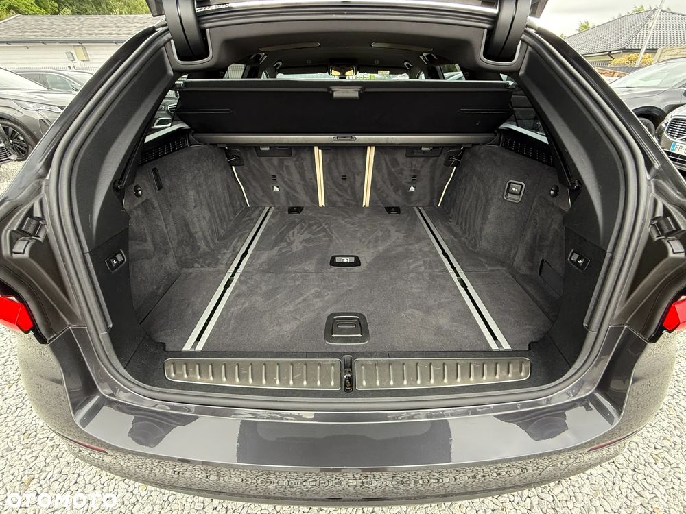 BMW Seria 5 520d Luxury Line - 33