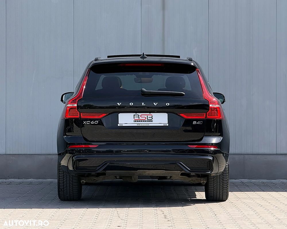 Volvo XC 60 B4 D AWD Ultimate Dark - 8