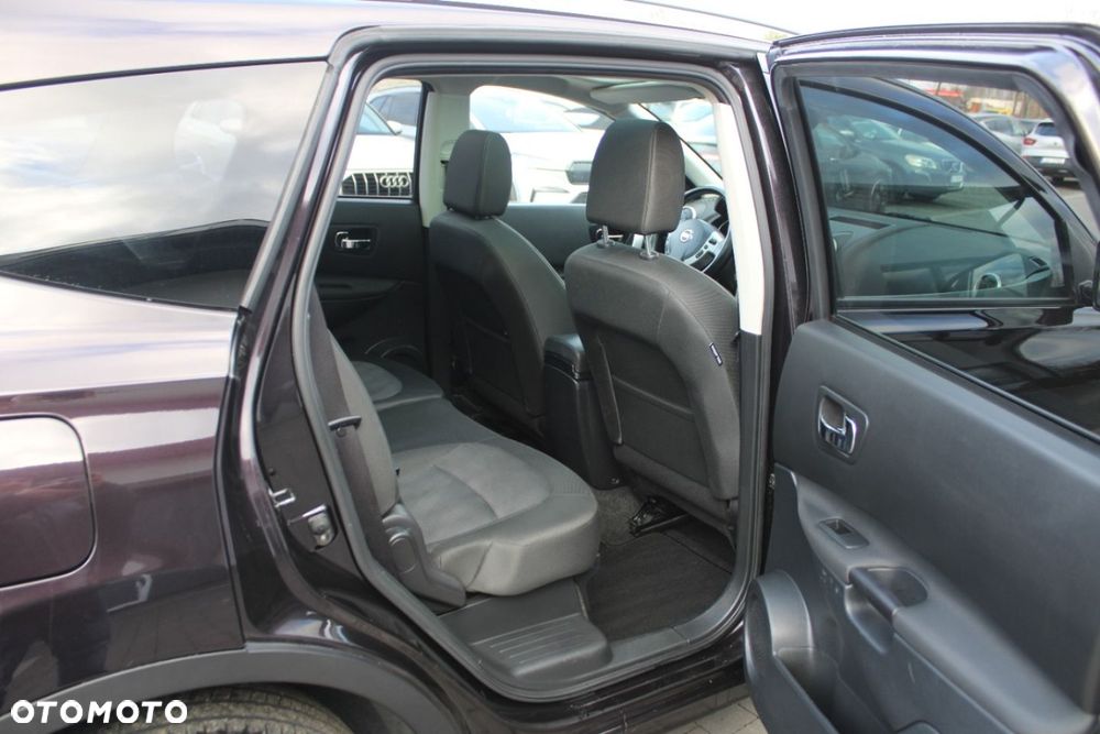 Nissan Qashqai+2 - 31