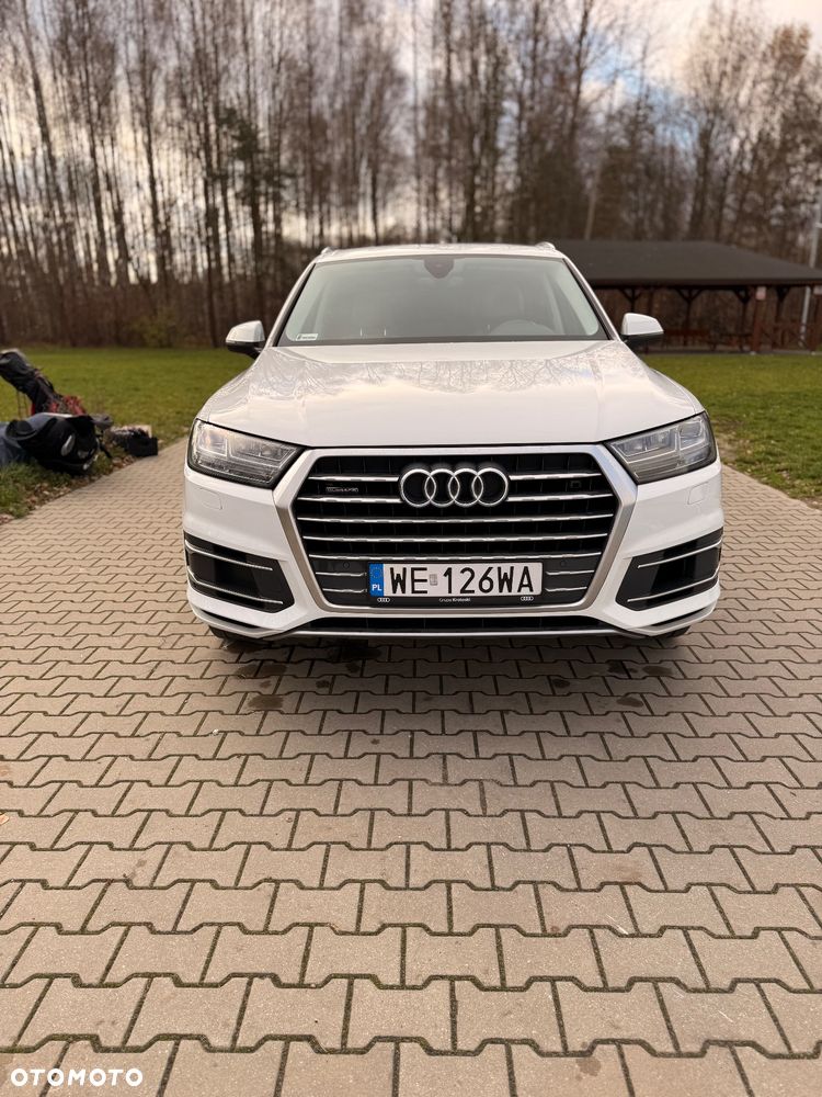 Audi Q7 - 1
