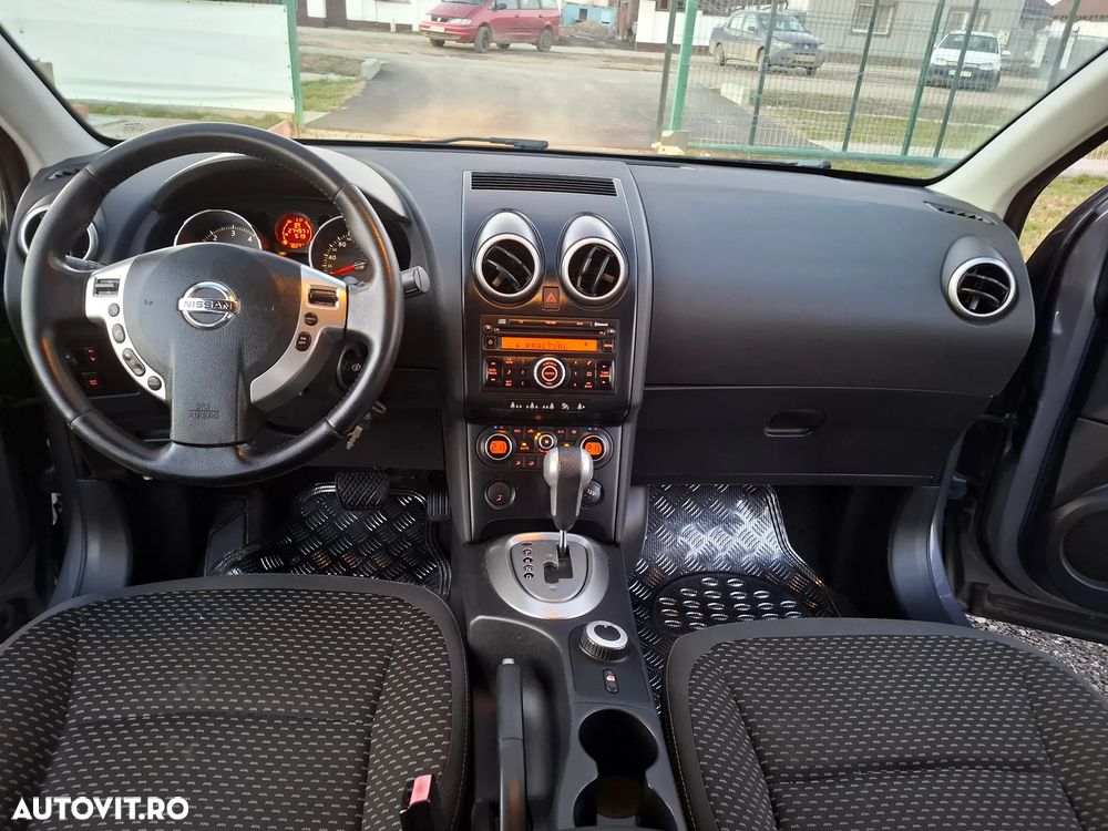 Nissan Qashqai 2.0 DCI 4 x 4 DPF Aut acenta - 7
