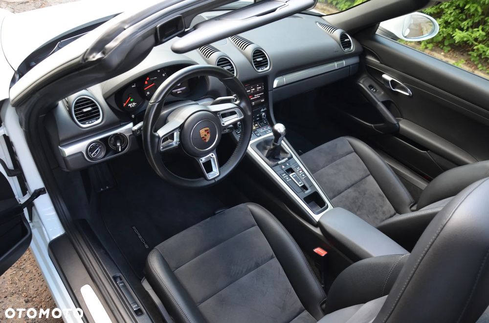Porsche 718 Boxster - 18