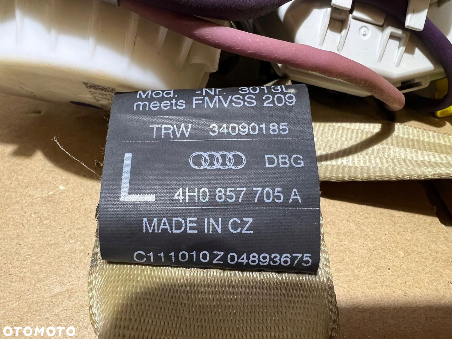 AUDI A8 D4 PAS BEZPIECZEŃSTWA LEWY PRZÓD PRZEDNI KREMOWY 4H0857705A - 9