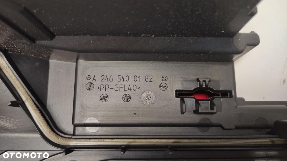 Pokrywa bezpieczników Mercedes-Benz OE A2465400182 - 4