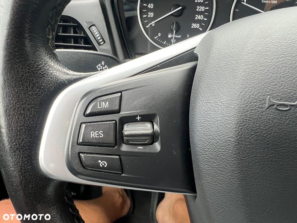 BMW Seria 2 218d Advantage sport - 33